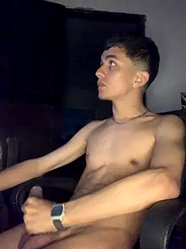 Snapshot of gabrielzinnnn085 chatting on 09-11-25, 09:26 gabrielzinnnn085 online show from 09-11-25, 09:26