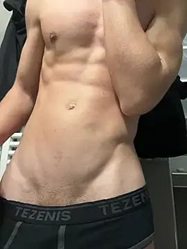 Snapshot of EmanuelMCL chatting on 01-06-25, 12:05 EmanuelMCL online show from 01-06-25, 12:05