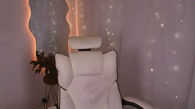 babepeach  online show from 06-19-26, 11:03