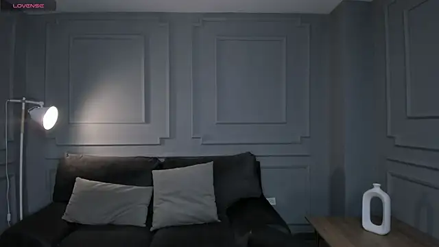 NiaSalvatore online show from 03-06-25, 07:10