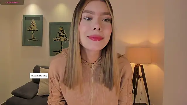Snapshot of NiaSalvatore chatting on 05-20-26, 11:16 NiaSalvatore online show from 05-20-26, 11:16