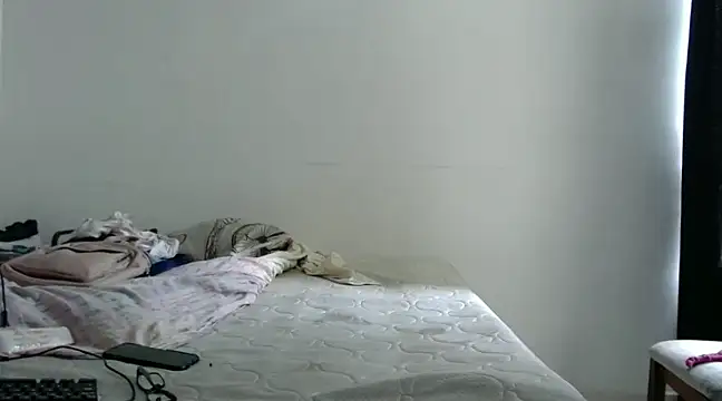 Snapshot of kathypiercee chatting on 01-30-25, 06:43 kathypiercee online show from 01-30-25, 06:43