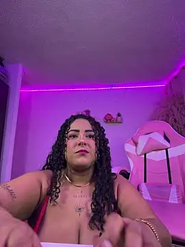 ariadna cooper online show from 07-25-26, 03:59