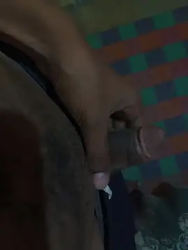 Snapshot of Kumar_2501 chatting on 10-29-25, 05:14 Kumar 2501 online show from 10-29-25, 05:14