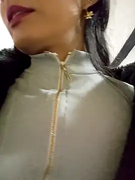 BELLA--26 online show from 02-07-25, 08:42