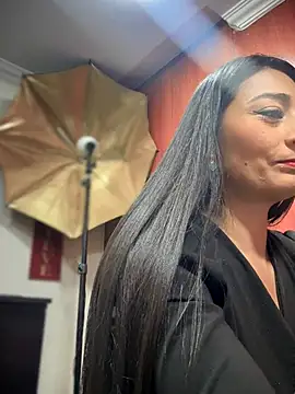 BELLA--26 online show from 10-08-25, 01:42