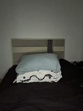 Snapshot of Mia-Fuchs chatting on 03-15-25, 10:22 Mia-Fuchs online show from 03-15-25, 10:22