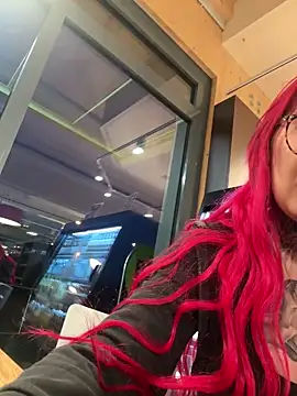 Snapshot of Mia-Fuchs chatting on 02-03-26, 04:56 Mia-Fuchs online show from 02-03-26, 04:56