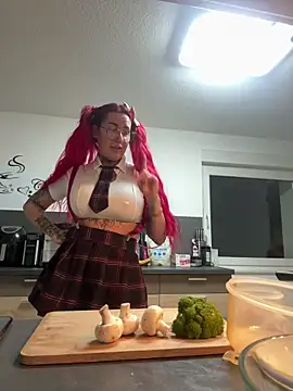 Mia-Fuchs online show from 02-11-26, 05:18