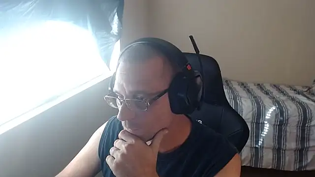 Dubesnackes online show from 11-04-25, 08:52