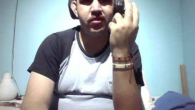 Snapshot of Elrep_tile chatting on 01-31-25, 06:02 Elrep tile online show from 01-31-25, 06:02