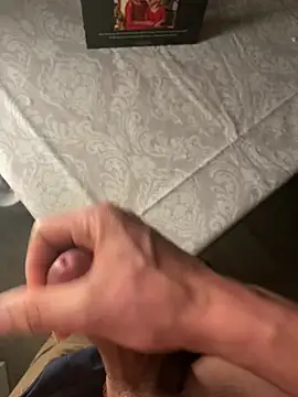 Snapshot of leisurelycriminal chatting on 02-13-25, 06:30 leisurelycriminal online show from 02-13-25, 06:30