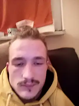 frankthefuck69 online show from 03-03-25, 08:43