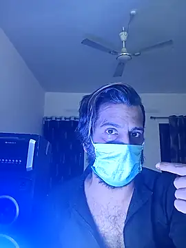 Snapshot of MAGNETICDADDY8 chatting on 01-01-25, 10:13 MAGNETICDADDY8 online show from 01-01-25, 10:13