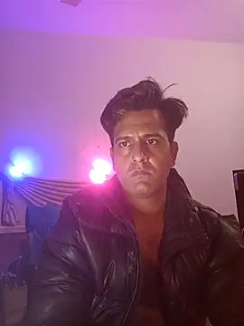 Snapshot of MAGNETICDADDY8 chatting on 03-13-25, 12:05 MAGNETICDADDY8 online show from 03-13-25, 12:05