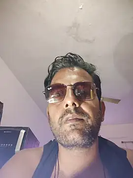 Snapshot of MAGNETICDADDY8 chatting on 11-03-25, 08:10 MAGNETICDADDY8 online show from 11-03-25, 08:10