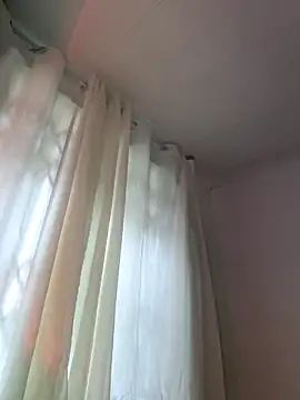 Snapshot of camillebr chatting on 05-09-26, 03:50 camillebr online show from 05-09-26, 03:50