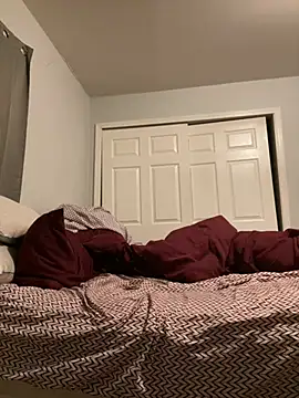 Snapshot of Yoshibaby2670 chatting on 02-17-25, 12:05 Yoshibaby2670 online show from 02-17-25, 12:05