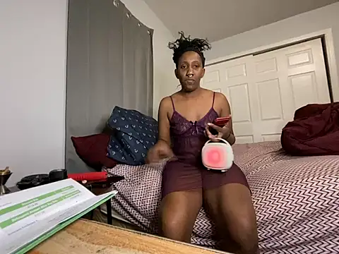 Snapshot of Yoshibaby2670 chatting on 02-28-25, 12:32 Yoshibaby2670 online show from 02-28-25, 12:32