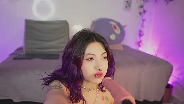 bri cullen online show from 11-12-25, 03:01