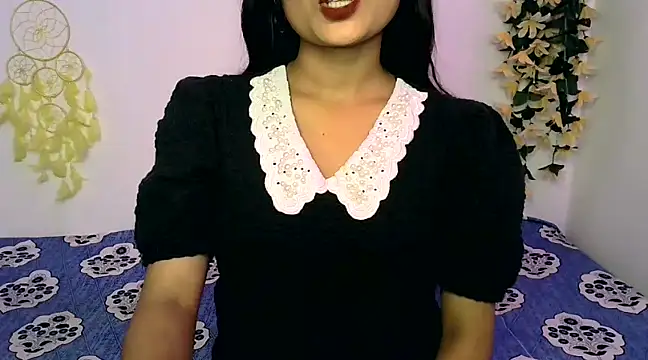 Snapshot of SIYA_MAVI chatting on 01-08-25, 10:37 SIYA MAVI online show from 01-08-25, 10:37