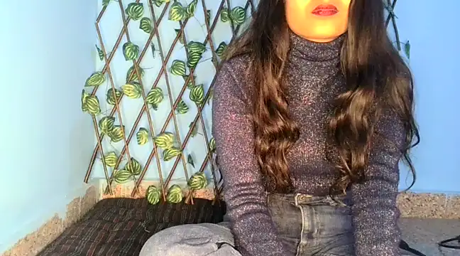 Snapshot of SIYA_MAVI chatting on 01-12-25, 12:01 SIYA MAVI online show from 01-12-25, 12:01