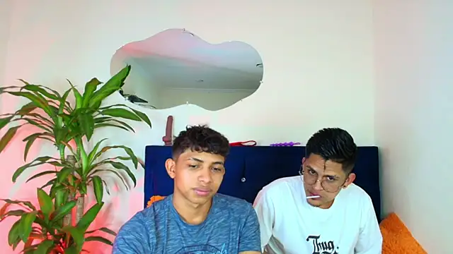 Snapshot of twinkmilk_ chatting on 01-23-25, 07:29 twinkmilk online show from 01-23-25, 07:29