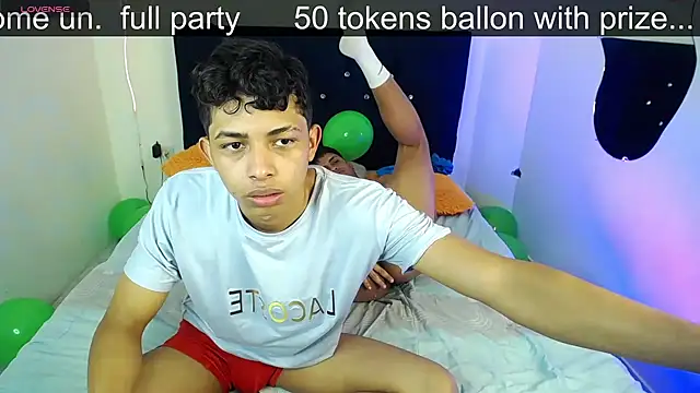 Snapshot of twinkmilk_ chatting on 01-27-25, 03:39 twinkmilk online show from 01-27-25, 03:39