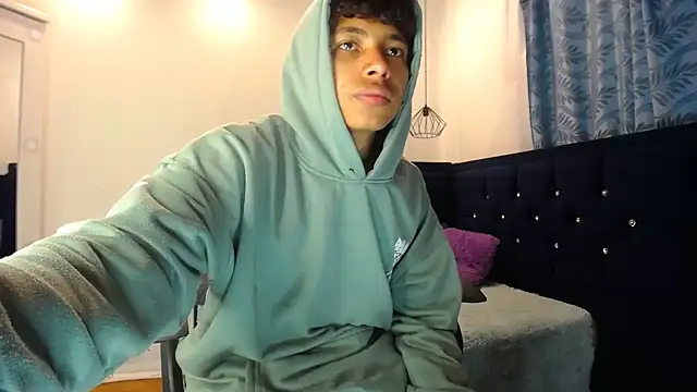 Snapshot of twinkmilk_ chatting on 03-09-25, 06:54 twinkmilk online show from 03-09-25, 06:54