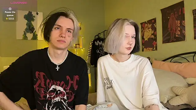 VeryRare TwinS online show from 11-26-25, 10:44