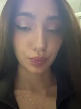 Maddy Jones online show from 01-17-25, 05:11