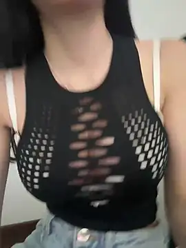 Maddy Jones online show from 02-13-25, 01:40