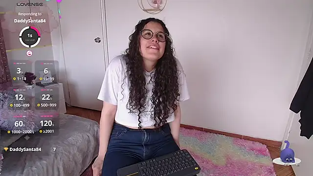 Snapshot of Charlotte__Miller chatting on 01-31-25, 06:57 Charlotte Miller online show from 01-31-25, 06:57