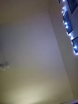 Snapshot of AliceRuivinha2 chatting on 02-01-25, 12:47 AliceRuivinha2 online show from 02-01-25, 12:47