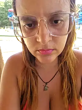 Snapshot of AliceRuivinha2 chatting on 02-07-25, 05:18 AliceRuivinha2 online show from 02-07-25, 05:18