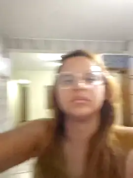 Snapshot of AliceRuivinha2 chatting on 02-17-25, 09:19 AliceRuivinha2 online show from 02-17-25, 09:19