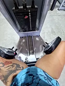 Snapshot of AliceRuivinha2 chatting on 09-30-25, 12:21 AliceRuivinha2 online show from 09-30-25, 12:21