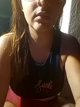 Snapshot of AliceRuivinha2 chatting on 11-30-25, 10:58 AliceRuivinha2 online show from 11-30-25, 10:58