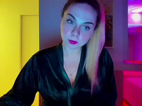 HappyIva online show from 01-20-25, 01:39