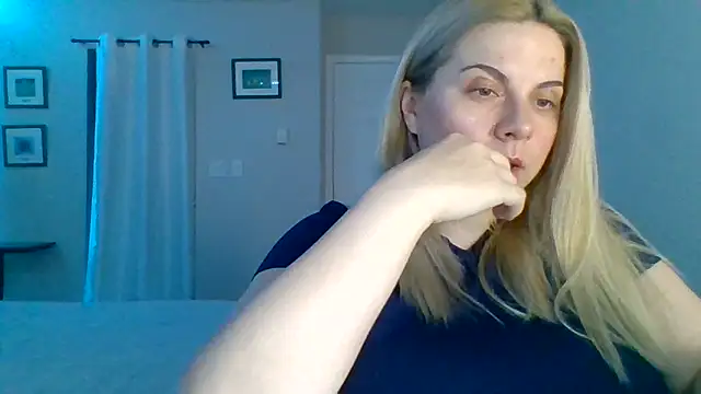 HappyIva online show from 11-10-25, 05:12