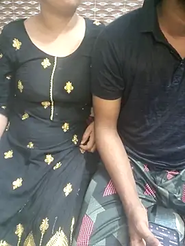 Hot Nila online show from 04-12-26, 02:49