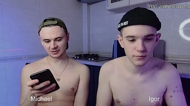 Snapshot of michael_sexdevil chatting on 01-12-25, 12:12 michael sexdevil online show from 01-12-25, 12:12