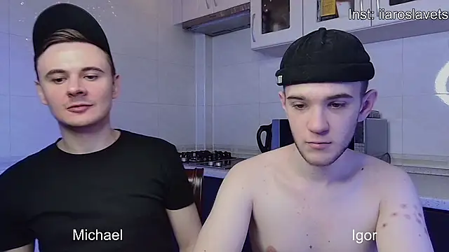 Snapshot of michael_sexdevil chatting on 01-17-25, 12:10 michael sexdevil online show from 01-17-25, 12:10