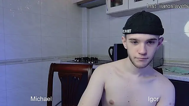 Snapshot of michael_sexdevil chatting on 01-17-25, 04:04 michael sexdevil online show from 01-17-25, 04:04