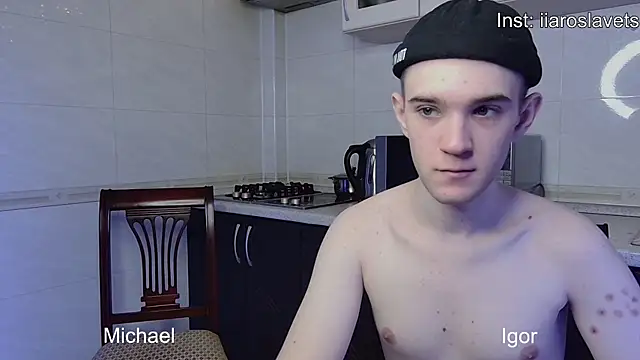 Snapshot of michael_sexdevil chatting on 01-18-25, 12:47 michael sexdevil online show from 01-18-25, 12:47