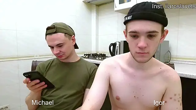 Snapshot of michael_sexdevil chatting on 02-11-25, 12:48 michael sexdevil online show from 02-11-25, 12:48