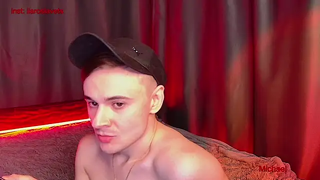 Snapshot of michael_sexdevil chatting on 03-08-25, 07:31 michael sexdevil online show from 03-08-25, 07:31