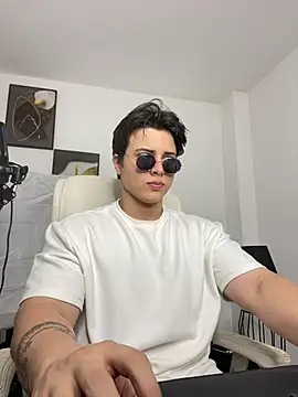 Thom Ohtani online show from 03-13-25, 02:27