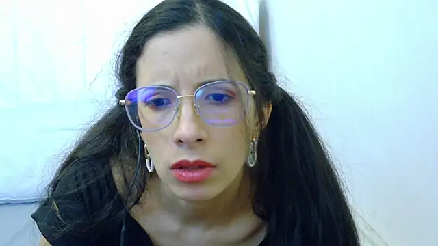 amabel zambrano online show from 02-19-25, 09:17