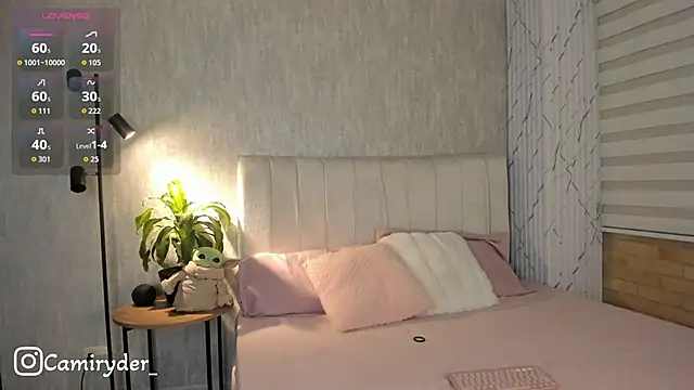 CamiRyder online show from 04-22-26, 01:52